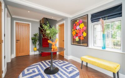 Chapel Hill, Hallway